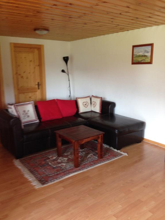 Chalet Lucille Лезен Екстериор снимка
